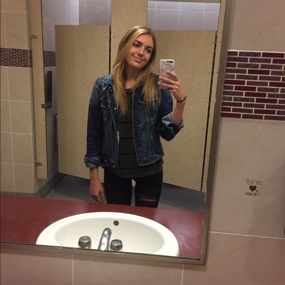 Meet your Posher, Ashlynn - Picture 5 of 8